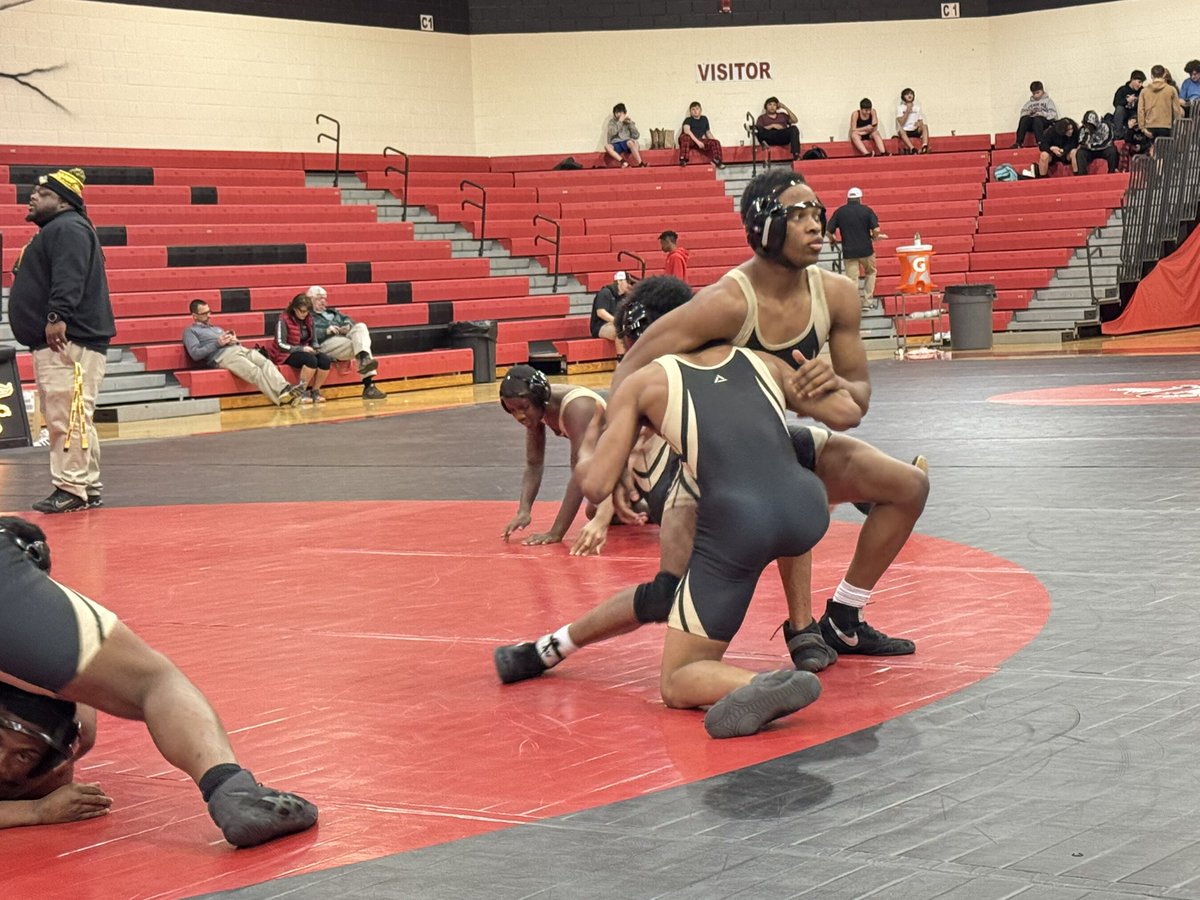 wrestlingLR's tweet photo. LR Wrestling will Compete again Friday 1/17 @ Lakewood Hs for a Quad against Lakewood, Airport &amp; Sumter Hs ! Wrestling begins @6:00 pm!! https://t.co/Q9Yyenn6rF