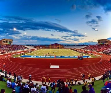domgirard_'s tweet photo. After a great conversation with @CoachKLPJ I have received an offer from CSU Pueblo! thank you for this opportunity @CSUPFootball!

@MVToro_Football @litten_andy @azc_obert @CodyTCameron @gridironarizona @Coach_Stone99 @gday85 @cody_oconnell27 https://t.co/kM17WY8TKZ