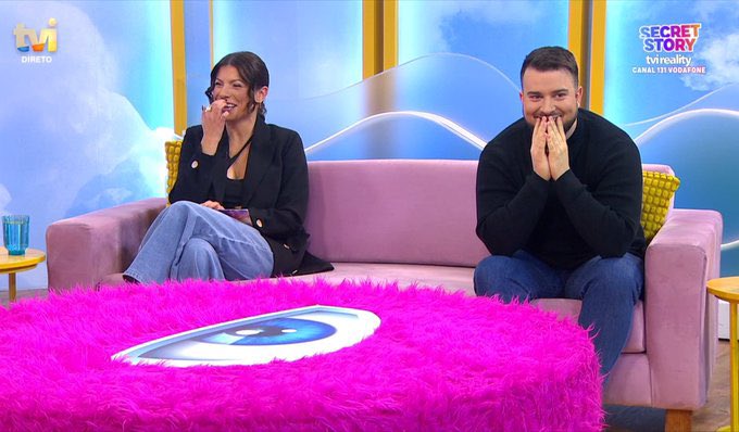 Isto do João Ricardo a ser verdade…
A Márcia tem mesmo um tipo de homem…
Tem um dedinho para os escolher 🤮😂
 #sstvi