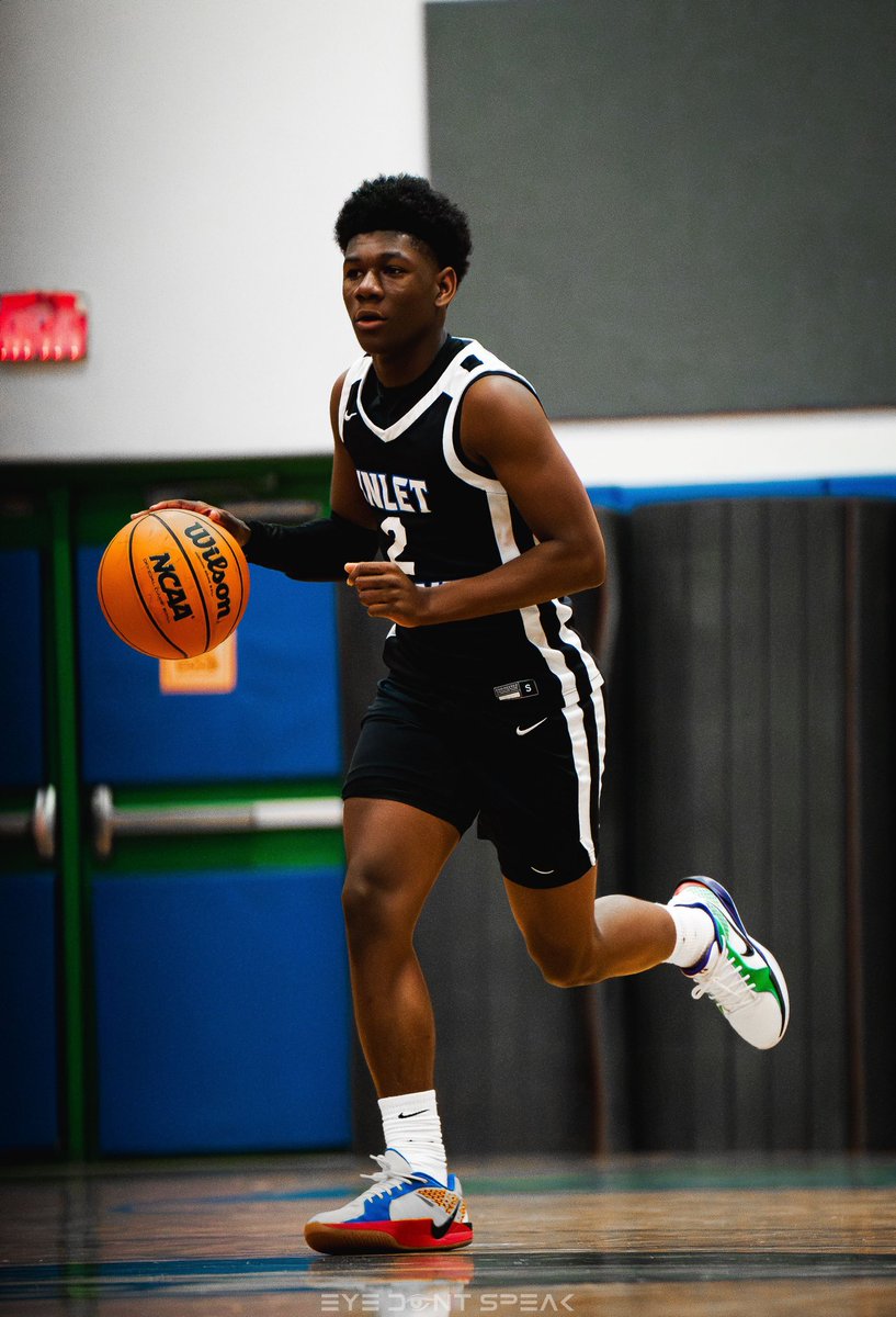 Stick 2️⃣ the script 🏀 
.
.
.

#GameTime #BallIsLife #HighSchoolHoops #basketball #highschoolbasketball  #highschool