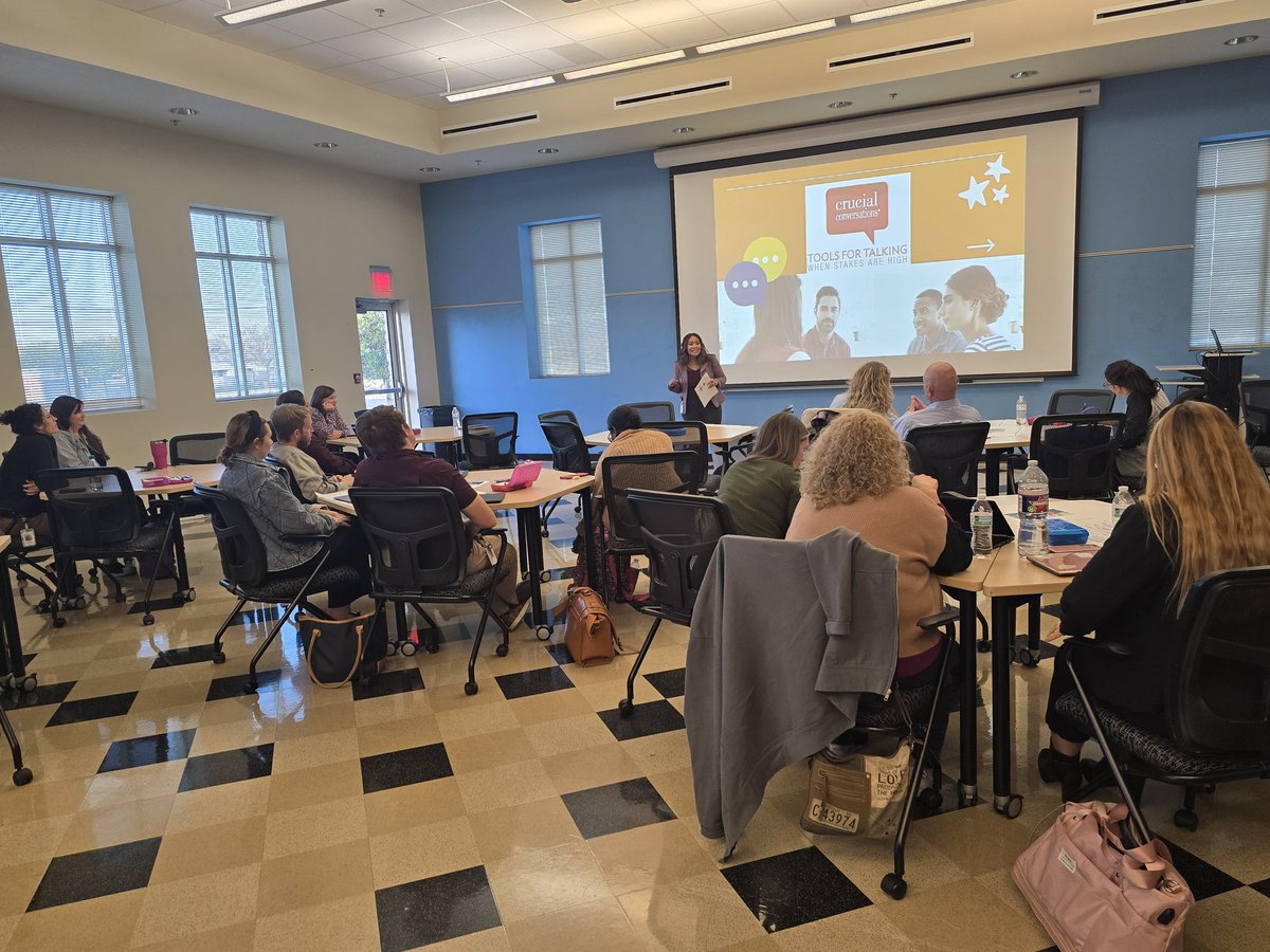 Ms_Waltmon tweet media