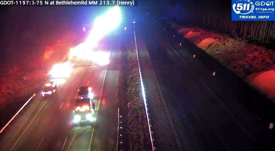 511Georgia's tweet photo. HENRY CO.- All lanes blocked on I-75 NB at SR 155 - McDonough (mm 216.7) due to a crash. Avoid travel in this direction and seek alt. routes. #HenryCountyGA

Est. clear time: 9:30 pm

UPDATE: https://t.co/TKHuqNVcJt https://t.co/ohGsnPO91X