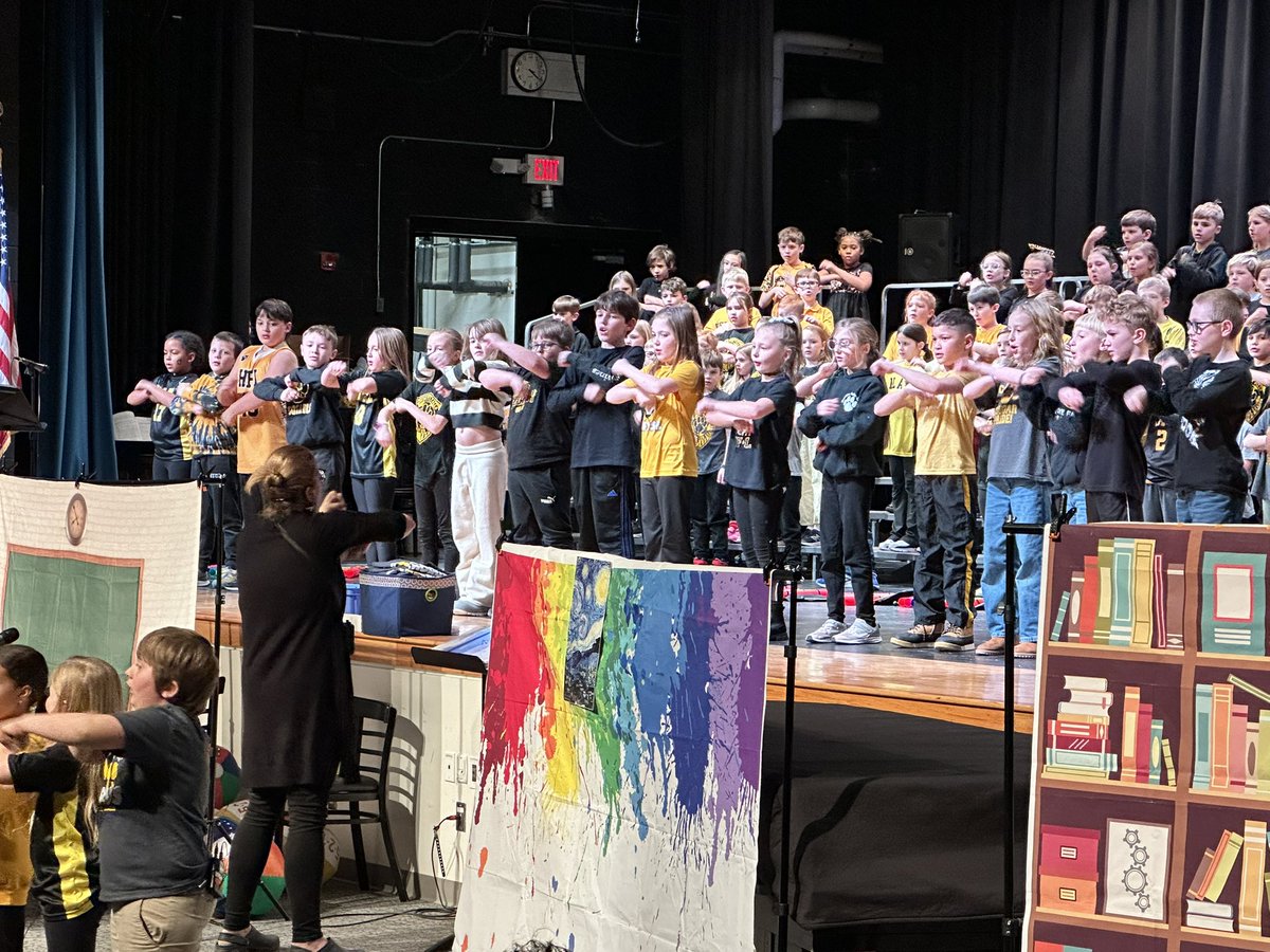 Mlhildreth22's tweet image. Our Habits ROCK!! #WEareHFL