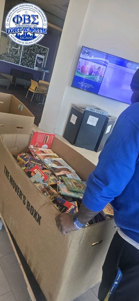 FwSigmas's tweet photo. Alpha Theta Sigma Brothers Serving our Fort Worth community today by donating over 1000 books to the Como community center in Fort Worth Tx 
#FWSigmas #FortWorthSigmas #service #ΦΒΣ #thecommunityfratoffortworth  #1914 
#Education #ReadingisFundamental https://t.co/NsURabo5RJ
