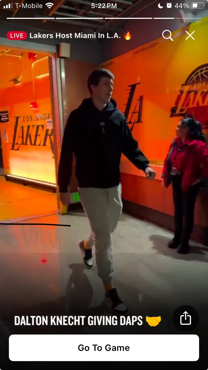 BlackGuyCarter's tweet photo. @NBA Y’all be doing my Lakers white boys dirty 😂 https://t.co/I59zuvYdmP
