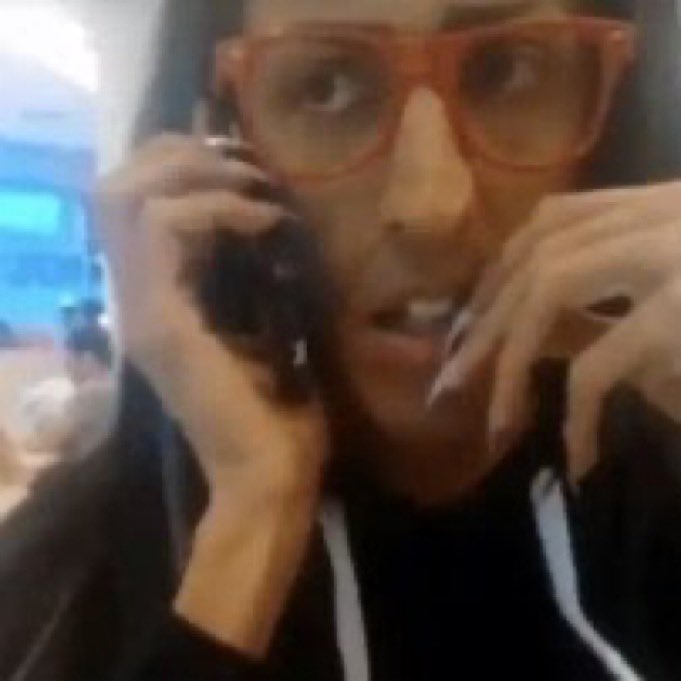 myegofixoff's tweet image. amiga ele falou os absurdos um dia depois de me contatar, e eu so respondi ele por educação, tratei como se fosse um irmao de sangue, eu hein olha pra minha cara de quem vai dar moral pra esse #suino