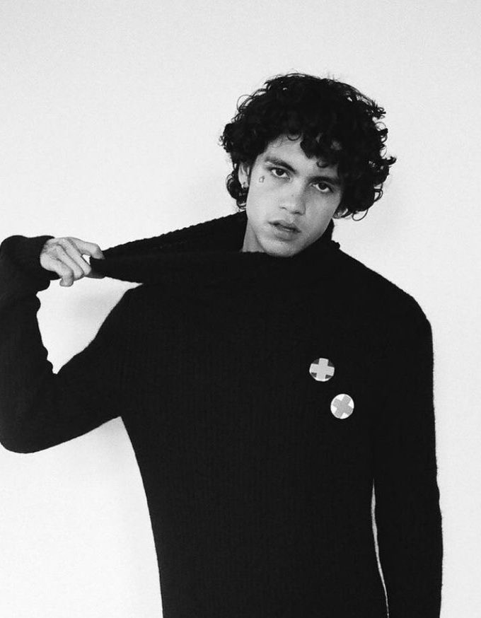 zzzangetzu's tweet photo. Dominic Fike is reportedly interested in buying TikTok for $56.89 to prevent the upcoming US ban.

“I got y’all’s backs for real.” says the Naples born singer/actor. https://t.co/8bNTii8Ois