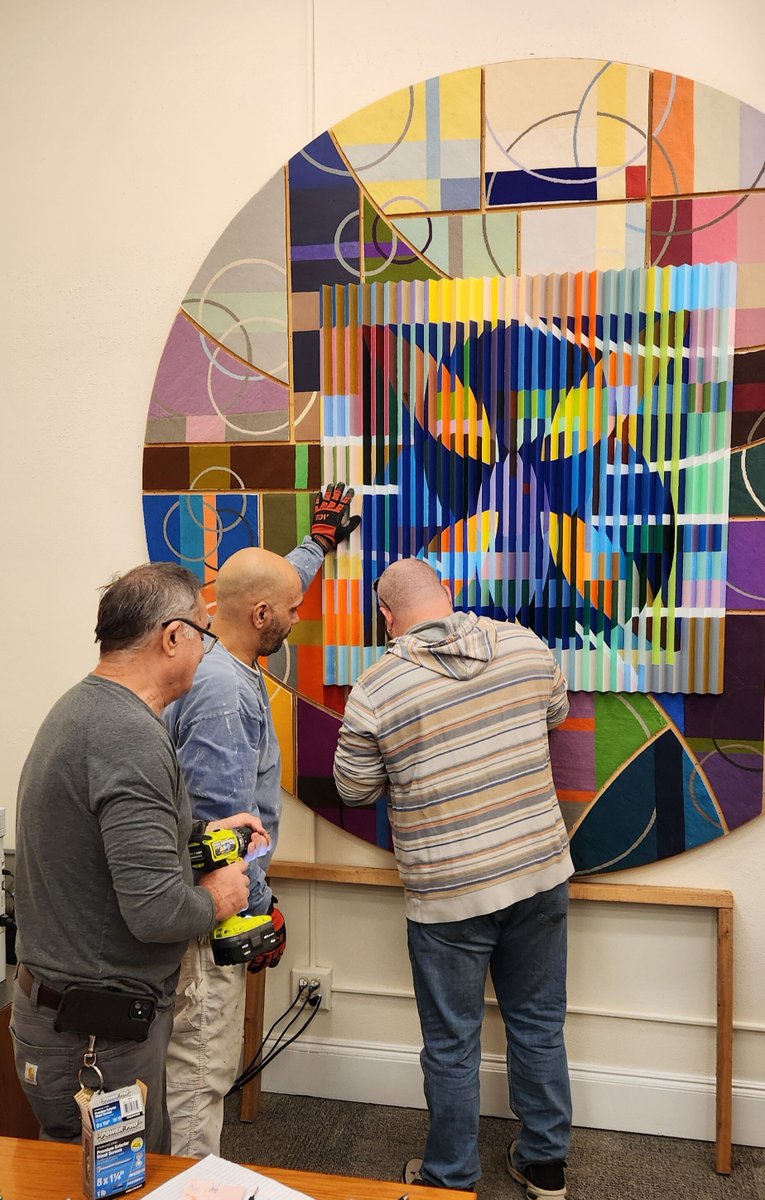 New art on Garrett’s walls deserves a spotlight! Featuring the incredible work of Catherine Kapikian, whose pieces inspire reflection and creativity. Stop by and take a moment to appreciate the beauty and depth of this installation.

#GarrettArt #CatherineKapikian