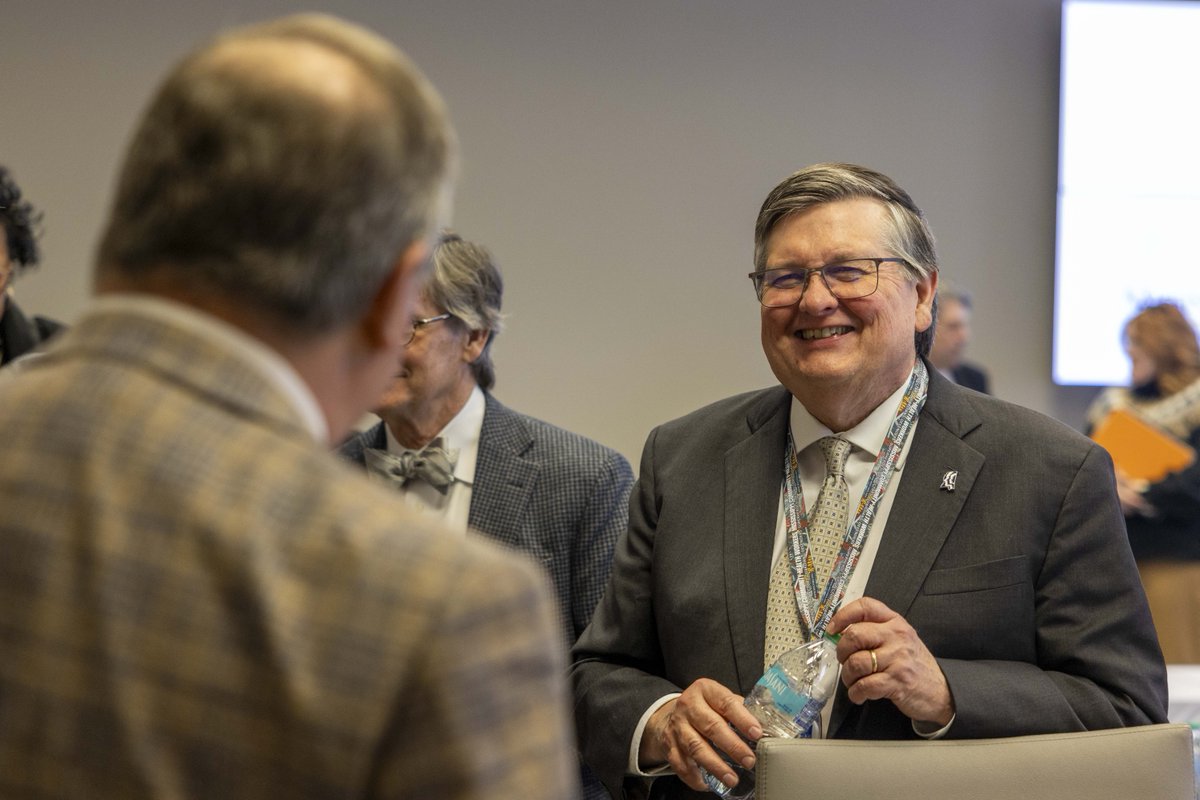 msdh's tweet photo. On Jan 8, the MS State Board of Health held its quarterly meeting. Dr. Dan Edney shared highlights of MSDH's recent accomplishments & updates on key public health initiatives. We're proud of our progress & commitment to improving health in MS! #PublicHealth #MSDH #ChangeCantWait https://t.co/0HsSP4QOjD