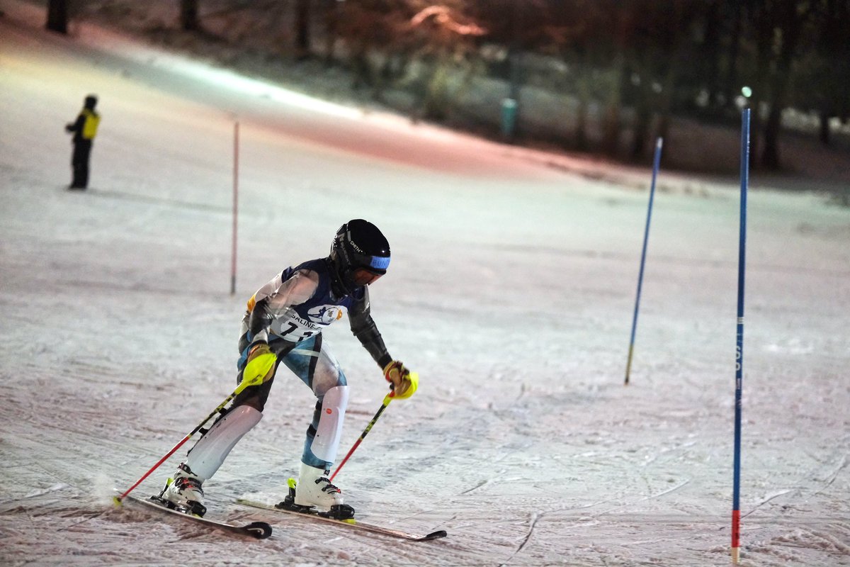 Great finishes at our Slalom race last night! The boys placed 5th overall, an all time high! Micah Gray led the boys team with a 12th place finish and Leah Mueller placed 10th for the girls.