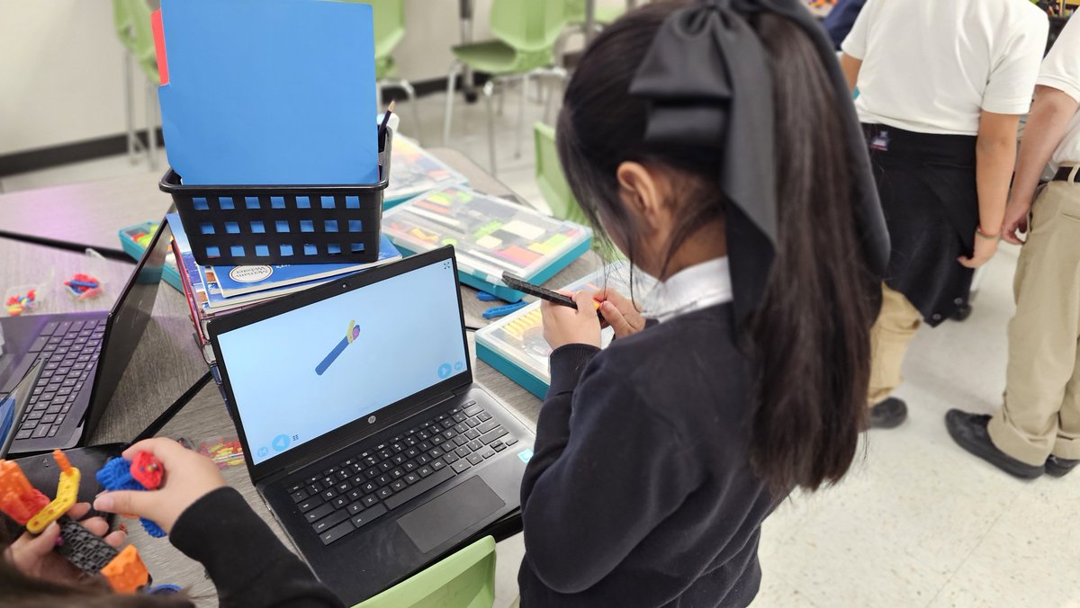 Mrs_Cortez12's tweet photo. Build days are always filled with energy and excitement for our youngest Owls @STAGinPG!🦉 They’re "gearing up" for greatness, using CAD models to bring a Super Car to life! 🚗✨ #FutureEngineersintheMaking
@DrReyC @VEXRobotics https://t.co/8ERHsxAgxu