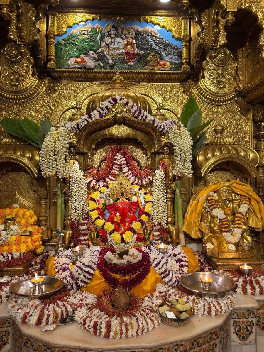 GloryofGanesha's tweet photo. 🙏 🌹💐🍃श्री गणेशाय नमः 🍃💐🌹🙏
श्री सिद्धिविनायक #मुंबई चा राजा प्रातःकालीन आरती श्रृंगार दर्शन।
Shri Siddhivinayak #Mumbai cha Raja Pratakalin Aarti Shringar Darshan.
१६ जनवरी २०२५, गुरुवार , माघ कृष्ण #तृतीया
16 January 2025, Thursday, Magh Krishn #Tritya https://t.co/FvfL67QN0t