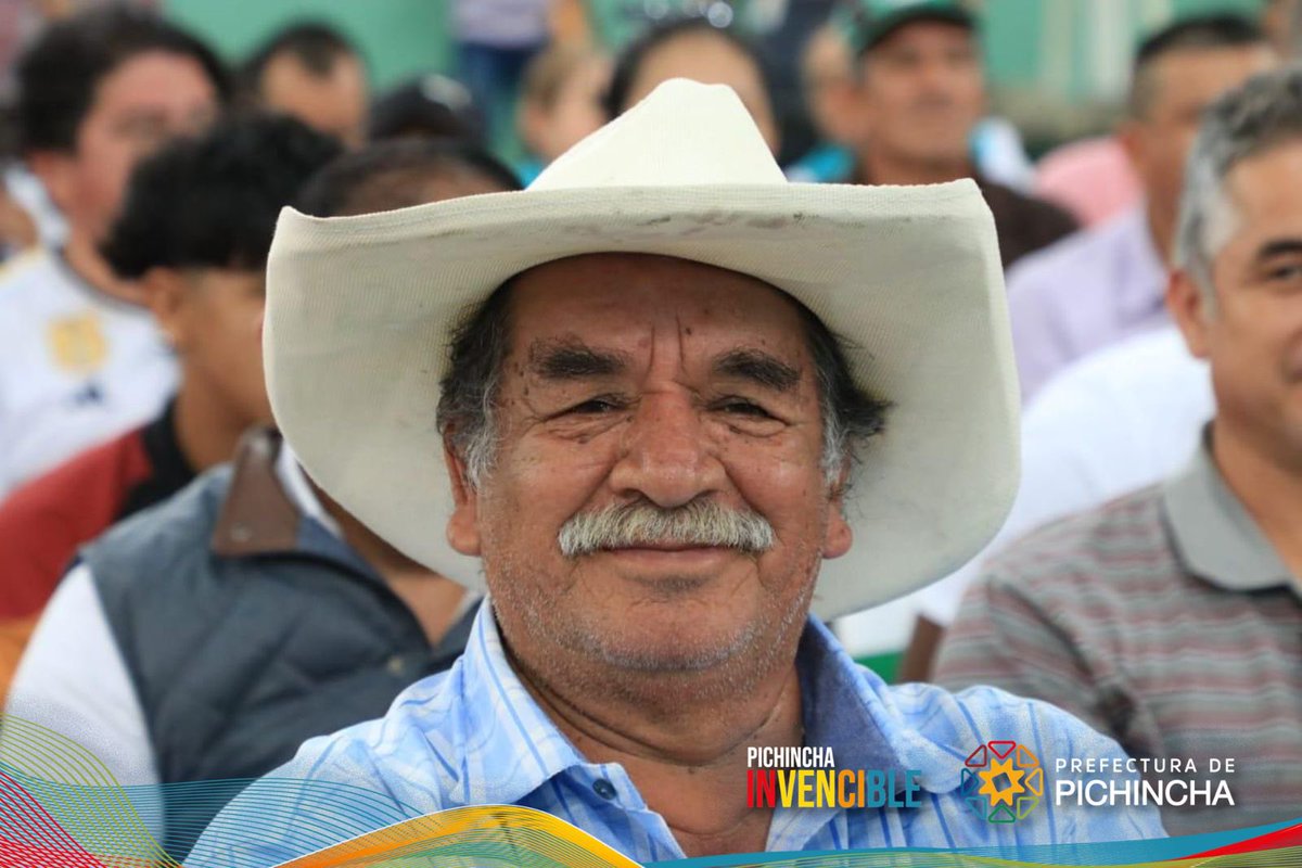 PichinchaGob's tweet photo. 🥳 ¡Celebramos a Pedro Vicente Maldonado por sus 33 años de cantonización!🎊👏🏼

Junto a la comunidad y sus autoridades locales, la Prefecta @PaolaPabonC participó en la Sesión Solemne, donde recibió un reconocimiento 🏵️  por su valiosa contribución al desarrollo y progreso del cantón. 💖

#PichinchaInvencible