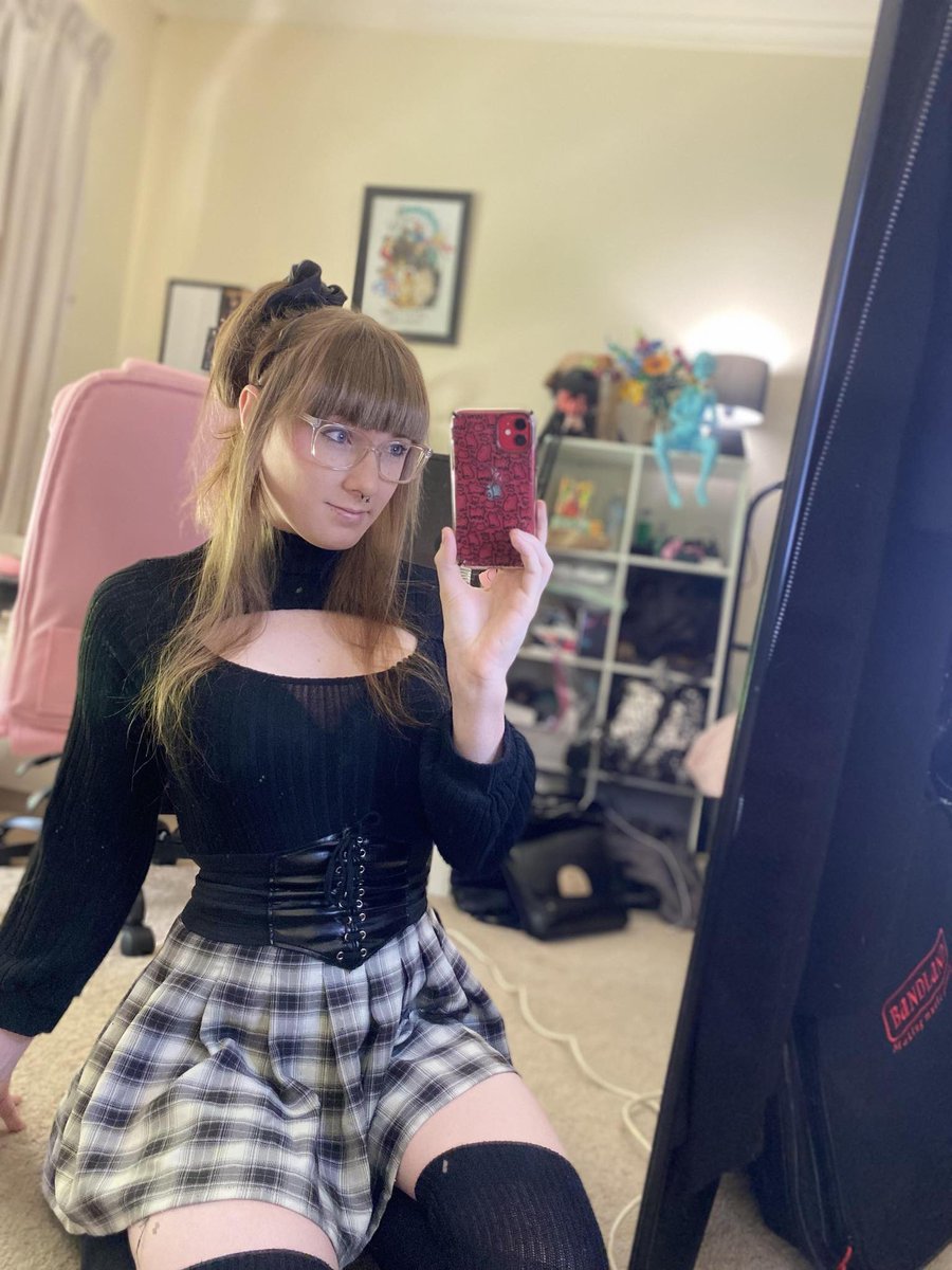 Haven’t posted here as much since I’ve been making silly lil videos, please forgive me