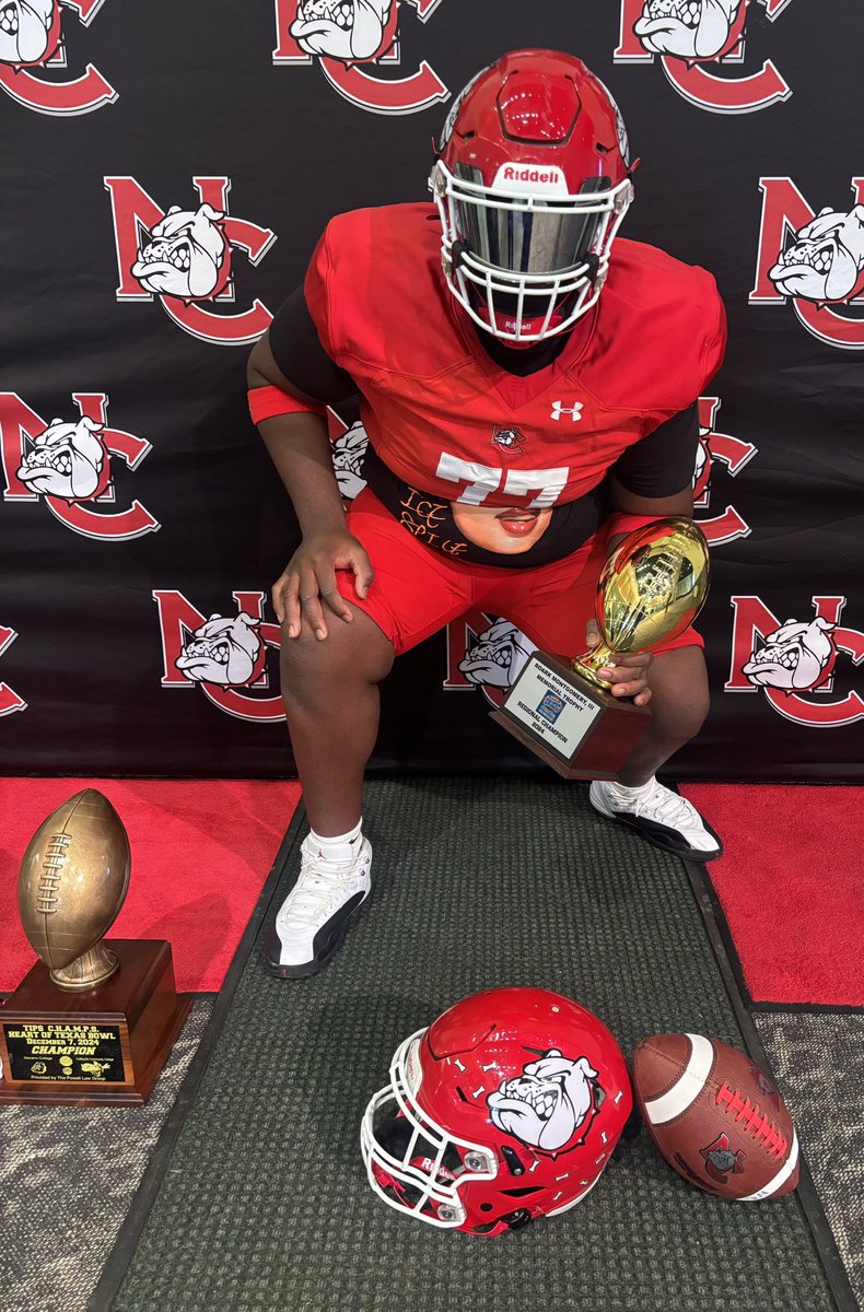 KcOkongwu's tweet photo. Had a great official visit !!
 @NCDAWGPOUND @coachdsheehan  
@PlanoEastFB @coachdrecortez
@tonybenedetto19 https://t.co/o6m4ALXShq