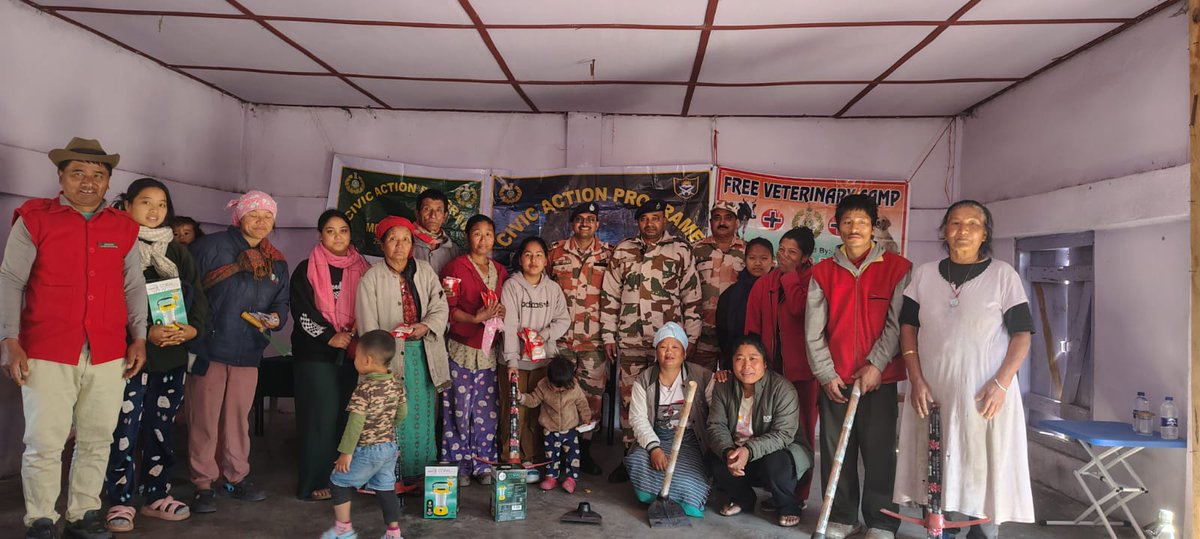ITBP_official's tweet image. 25 Bn #ITBP, Tezu, Arunachal Pradesh, conducted free medical/veterinary camps and distributed solar lamps, seeds and tools in 10 vibrant villages— Changwanti, Kheyong, Samdul, Musai, Krowti, Dhanwari etc. under the Civic Action Programme (10-15 Jan 2025).
#HIMVEERS