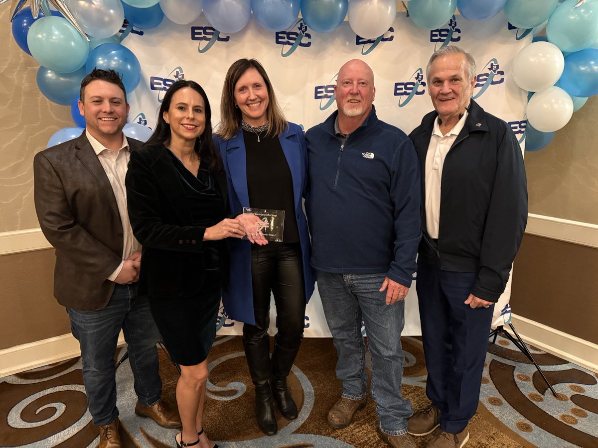 I’m grateful to celebrate some of the best trustees in the state tonight at the ESC-2 School Board Appreciation Dinner, and thinking of the three who were unable to attend in person. G-PISD is in amazing hands with their leadership! #TxED #SchoolBoardMonth
