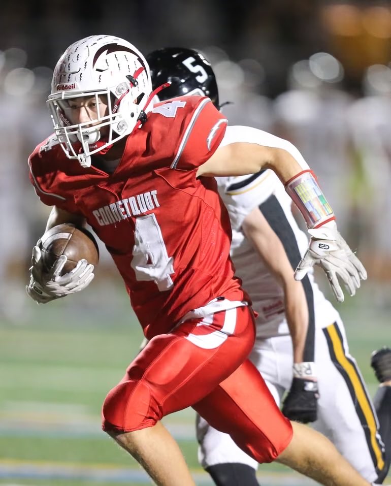 Connetquot_FB's tweet photo. 🚨All-State 🚨 Congratulations to @LucasWeaver73 (3rd Team LB) @amarando_andrew (4th Team WR) ⁦@VFerac⁩ (6th Team QB) @KyleMcL80792389 (Honorable Mention LB) for being named All State by the NYS Sports Writers Association. An outstanding honor! #TBirdNation ⚡️ 🦅 https://t.co/bzqeC1lqMQ