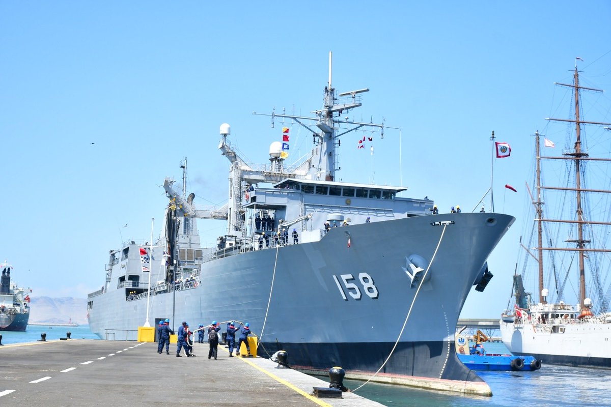 SA_Defensa's tweet photo. 📍Callao Naval Base, #Peru (🇵🇪)
The @naval_peru's replenishment ship BAP Tacna (ARL-158) had departed from Callao Naval Base to take part in the operational deployment #RASEX2025.
This deployment will be once again based out of San Diego, #UnitedStates (🇺🇸). https://t.co/vIyrjTHGAF