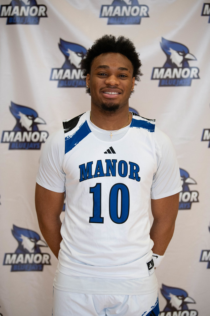 manorbluejays's tweet photo. #8 @USCAA Division I #manorbluejays Men's Basketball leading scorers tonight versus #11 @USCAA Division II and @ESAC_Sports foe @WilliamsonTrade:
Manny Roach: 19
Bryce Nwobu: 18
Namir Simmons: 14
Deacon Linder: 11
@ManorCollege #ManorStrong @MONTCOToday @MontcoNews🏀 https://t.co/jsKzSADbVS