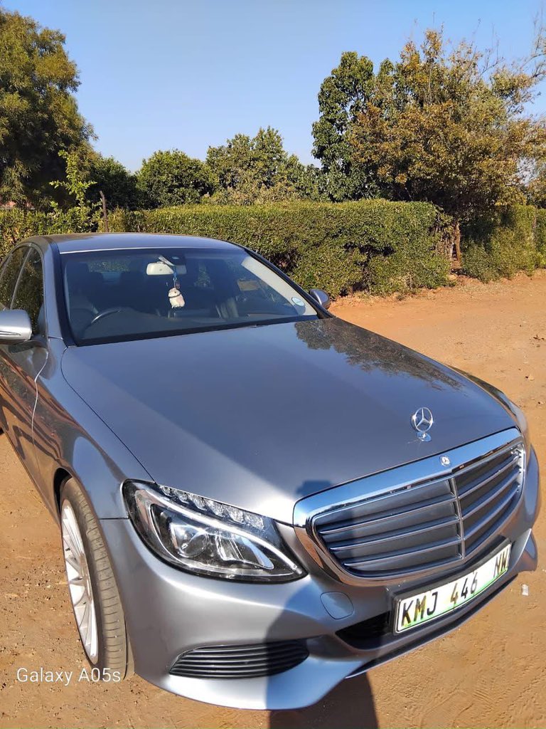 MbazimaThomason's tweet photo. 🚨HIJACKED🚨
👉KAGISO
Owner was taken with the vehicle, dropped at Doornkop_Soweto https://t.co/fIgYKE6RFT