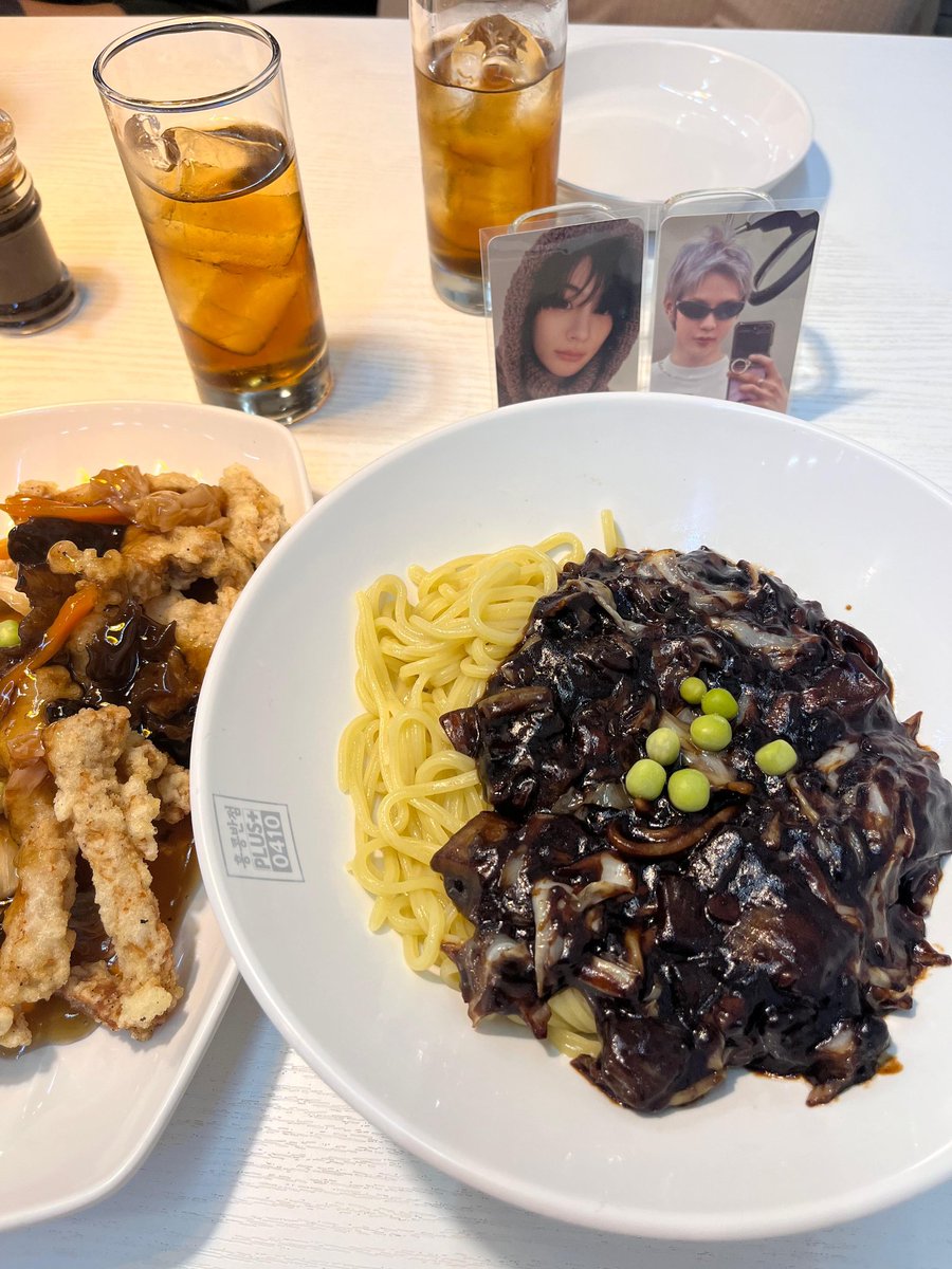 kinaro80's tweet photo. nih foto dah dari desember kmrn tapi baru ingat upload 🙂‍↔️
jjajangmyeon nya enak bgttt https://t.co/V7TEAg4CGW