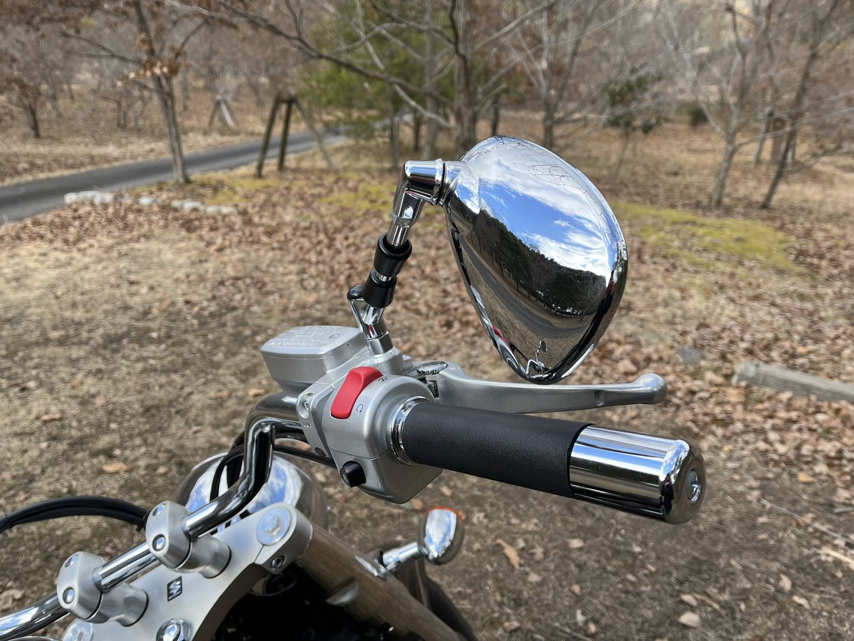 bakudan_camp's tweet photo. ラーツー行って落ち葉で滑って転びました…😭
ケガはないし、バイクもブレーキ折れてなくて良かった…
ただ、心は折れました…
#ラーツー #転倒 #心は折れました https://t.co/vqjySPK6Au