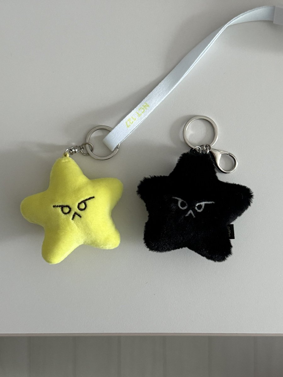 docloverr's tweet photo. The original ver          The angry ver(ᓀ‸ᓂ) https://t.co/J2wkNltIf1