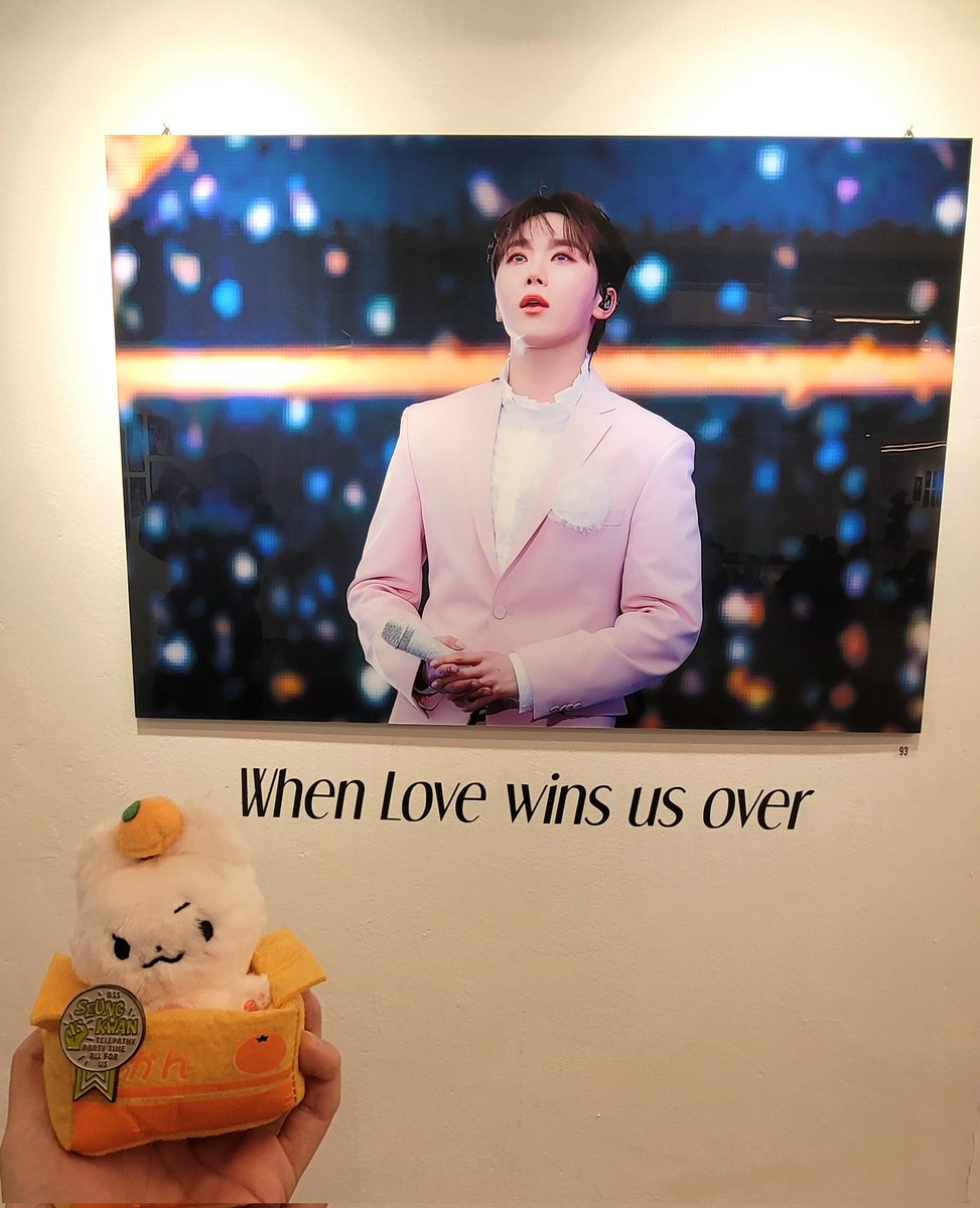 JJJS_0808's tweet photo. ˖⁺‧₊𝗪𝗜𝗡 𝗢𝗥 𝗟𝗢𝗩𝗘·⁺ ⊹

𝟤𝟢𝟤𝟧 𝖡𝖮𝖮 𝖡𝖨𝖱𝖳𝖧𝖣𝖠𝖸 𝖯𝖱𝖮𝖩𝖤𝖢𝖳
𝘱𝘩𝘰𝘵𝘰 𝘦𝘹𝘩𝘪𝘣𝘪𝘵𝘪𝘰𝘯 &amp; 𝘮𝘪𝘯𝘪 𝘴𝘤𝘳𝘦𝘦𝘯𝘪𝘯𝘨 
📌이음갤러리

멋진 승관이과 부리빠의 귀여움, 또르르 눈물흘리는게 너무 예쁜 승관이까지 예쁜 승관이들 🫶 상영회 기대중🥰

#승관이란_의미 https://t.co/oJk60XynMq