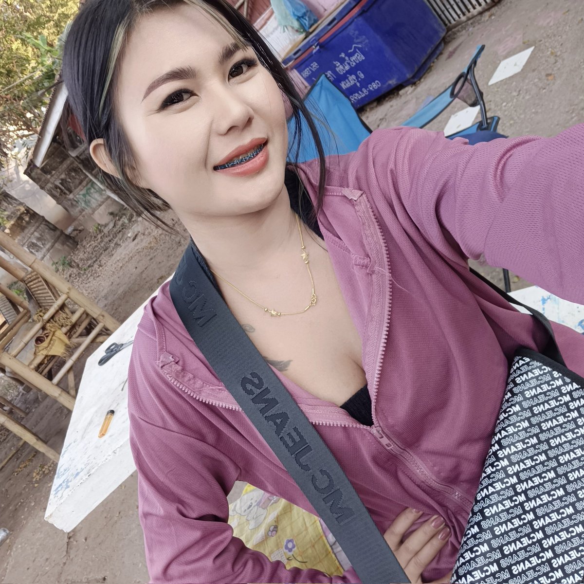 น้องพะพิม อายุ24(คู่เล่น2คน) tweet media