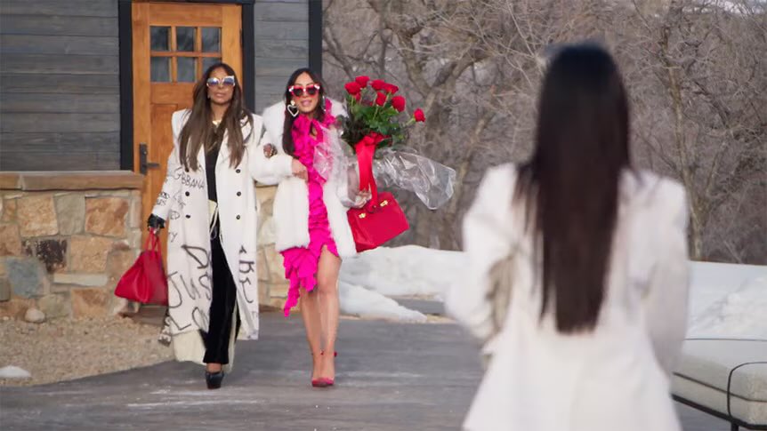 suttonsroller's tweet photo. This friendship was the rose of the season. #RHOSLC https://t.co/LWRbpuCXM8