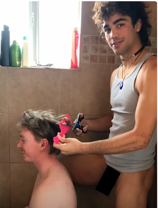 babysharpMMA's tweet photo. noone:
Payton Talbot and his friends who are boys: https://t.co/R9R8QHpKel