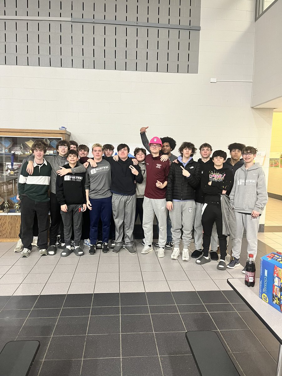 BH Boys Basketball tweet media