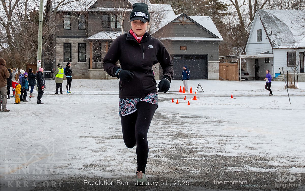 They are all up. 322 photos from the KRRA Resolution Run are on facebook: facebook.com/media/set?vani…

… or view them on the photo website: themomentiscaptured.com/krra-resolutio… <a href="/KingstonRunners/">Kingston Road Runners Association</a> #ygk #kingstonON #running