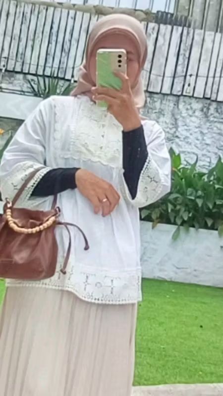 nuruulHw's tweet photo. Ayo, lihat videoku di Shopee Video!  https://t.co/kpZ05VL1wl https://t.co/ziKAMTK8j9