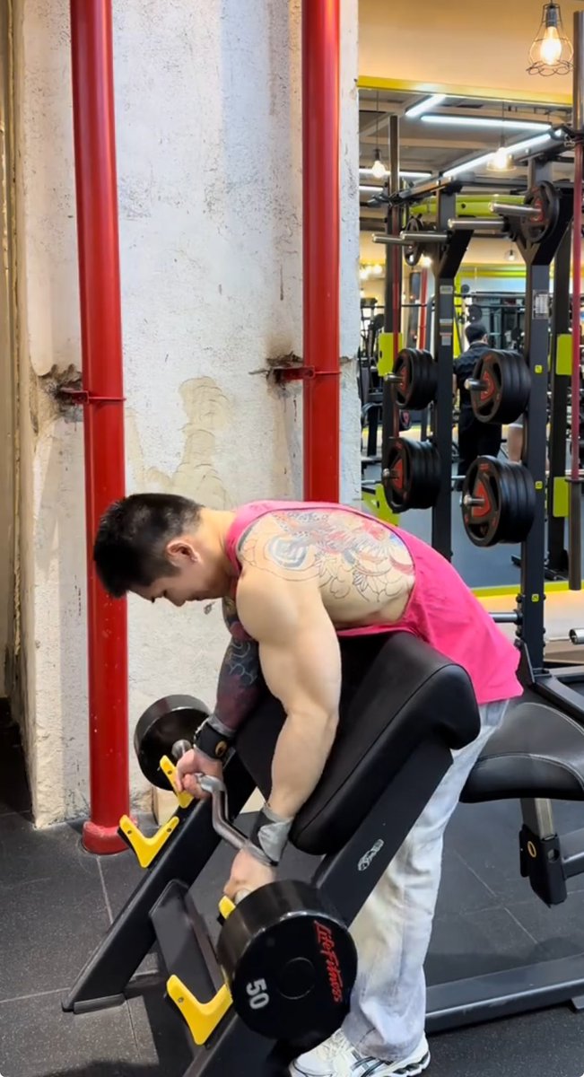 BJ_bodybuilding's tweet photo. #SweatLife #BodybuilderVibes https://t.co/KTrvGsDb1y