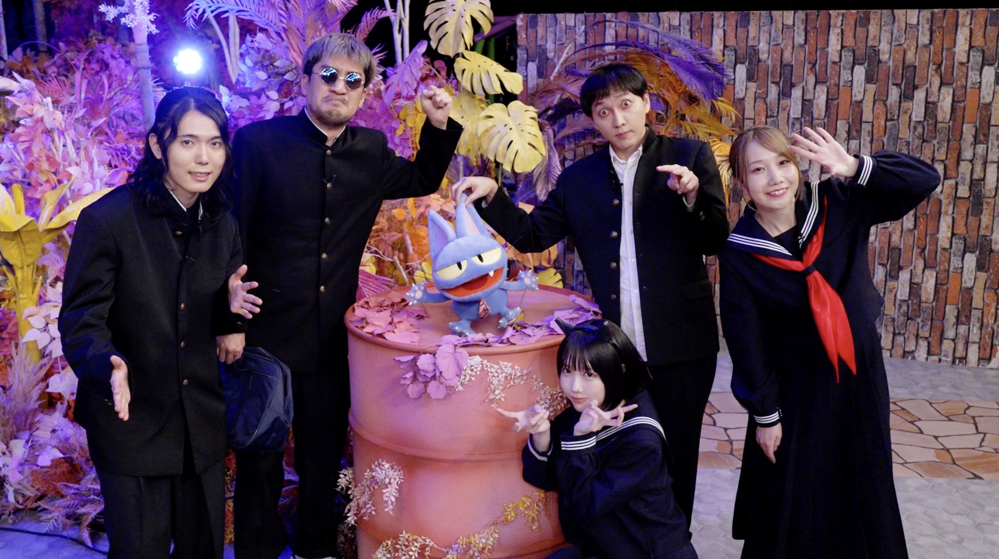 【まーちゃんさま】vintage angel ୨୧ アコーディオン弾きの天使さん Amazon.co.jp: Angel Beats!天使ちゃんマジ天使ジャンスカジャン