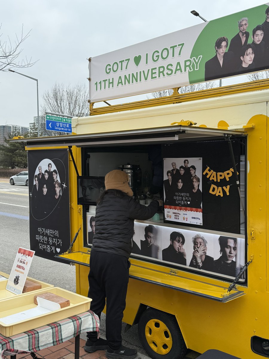 앵아 tweet media
