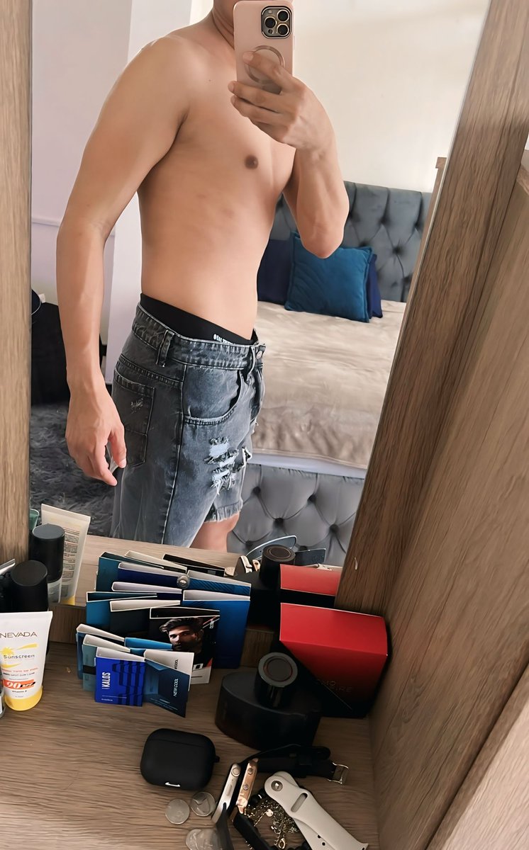 jondeljk's tweet photo. 💋 https://t.co/QqrrE4psVF