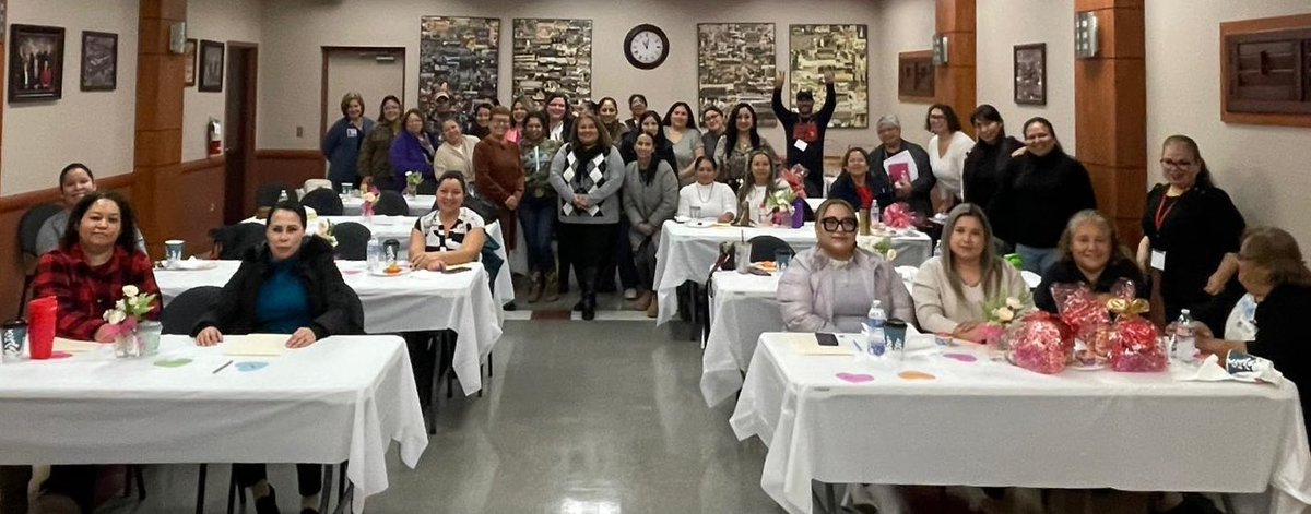 LFCISDFamEngage's tweet image. Thank you Dr. Salazar and Mrs. Dayana Zamora, LCSW for joining our morning Family Engagement meeting and Parent Workshop. #OneDistrict #OneCommunity #Wellbeing @gsalazarLFCISD @jmcdonough33