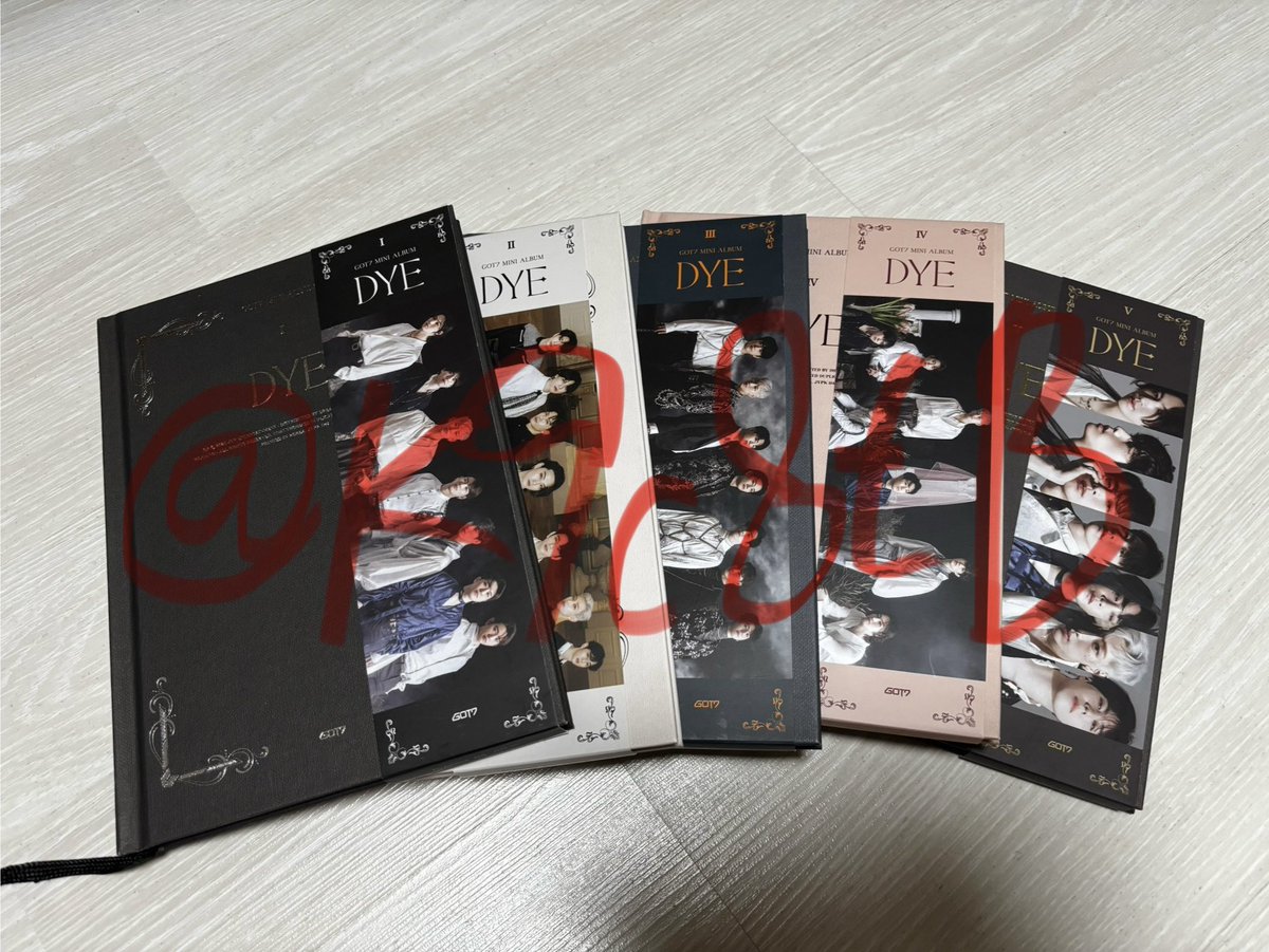 K9c8tB's tweet photo. 갓세븐 낫바이더문 앨범
GOT7 NOT BY THE MOON FULL ALBUM
포토카드 12장 포함 5종 세트 일괄 양도 sell
배송비 포함 2.0 (네고 가능)

Korean address only please DM

#GOT7 #갓세븐 #JAYB #진영 #jackson #mark #bambam #yugyeom #앨범 #양도 #WINTER_HEPTAGON #GOT7_NESTFEST #포카 #포토카드 https://t.co/jPmjMDwvUk