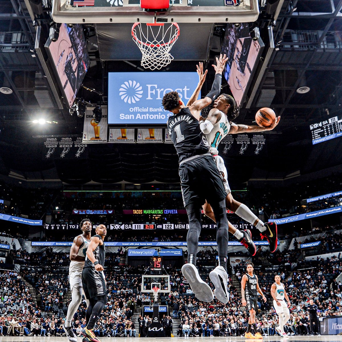 ClutchPoints's tweet photo. This photo of Ja Morant's poster on Wemby is FIRE 🔥

(📸: Michael Gonzales/@GettyImages) https://t.co/tad4RPxyql
