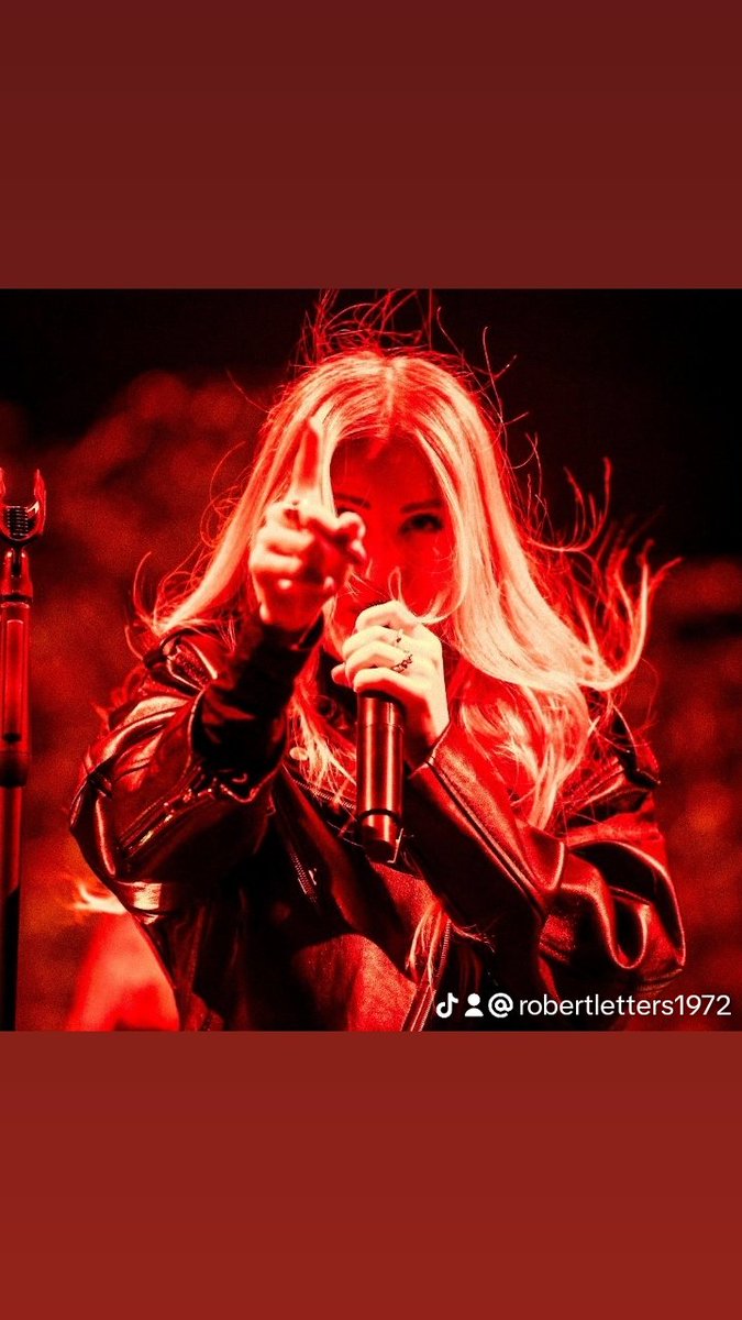 LettersRobert's tweet photo. @elliegoulding Ellie number one https://t.co/r5SqMtrqiP