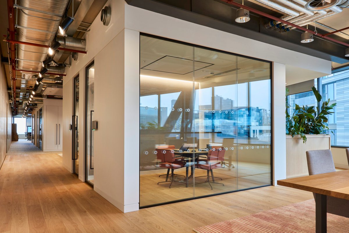 Give your interior a modern upgrade with glass partition walls. They allow natural light to flow while preserving privacy and reducing noise. A stylish choice for any setting that promotes openness and collaboration #glasspartition #NJGlasswalls #Glasscompany