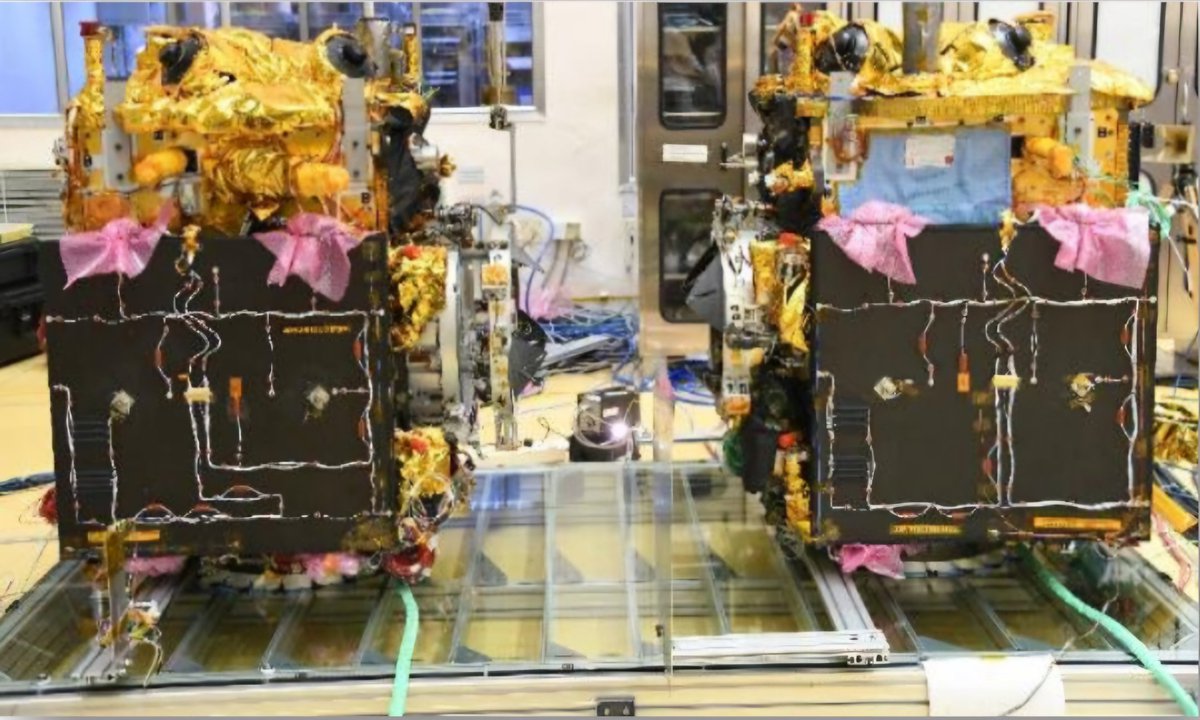 KRIGOS02's tweet photo. 🚨#Breaking 
#SpaDeX  mission is successful !🇮🇳

Multiple sources have confirmed that Spadex-A &amp; B are docked successfully !
Making India, the 4th country to achieve docking capabilities after USA, RUSSIA, CHINA !

More missions reqd to master the tech 

ISRO is yet to confirm ! https://t.co/4o3M0b31uh