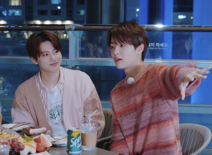 dah. saatnya kembali fokus pada bocilku yang lucu ini.