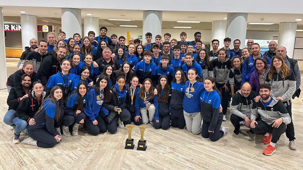 🔝 El #BàsquetCatalà lidera, un any més, el bàsquet formatiu!

🏅 #CatalunyaBQ amplia el seu palmarès amb dues medalles d'or en els Campionats d'Espanya Cadet.

➡️ basquetcatala.cat/noticies/11069