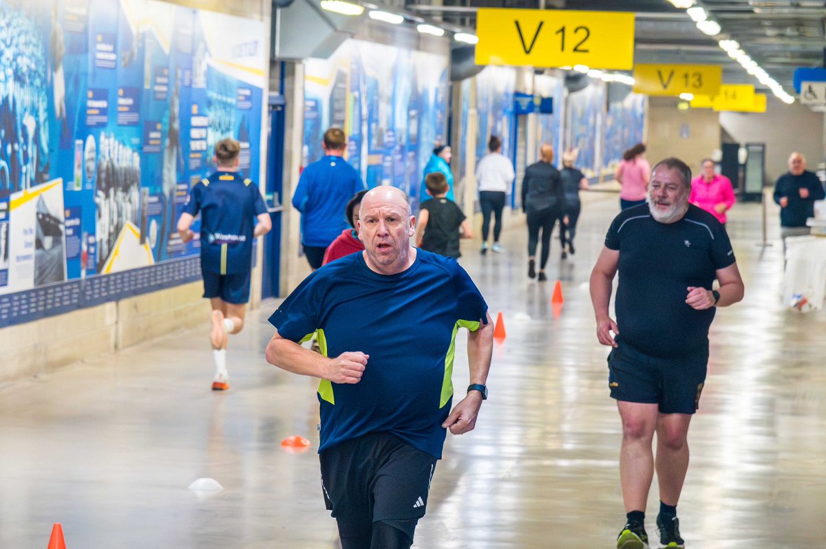 WWRLFoundation's tweet image. Last night we welcomed 44 runners, including many first-timers, to kick off this exciting new initiative. 🎉

If you would like to learn more about Pack Run, visit our website at:
🔗 warringtonwolvesfoundation.com/pack-run
Or join us on Spond at:
🔗 group.spond.com/HVVIF 

#PackRun