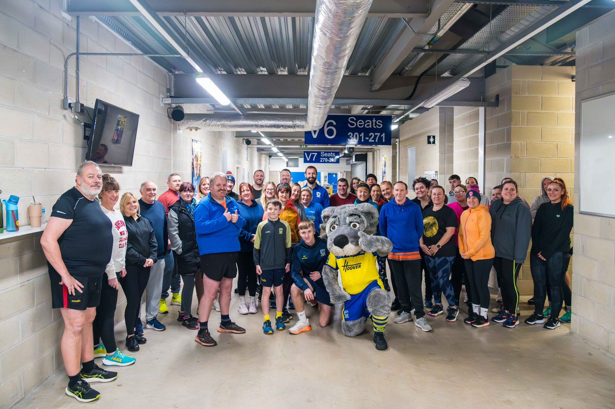 WWRLFoundation's tweet image. Last night we welcomed 44 runners, including many first-timers, to kick off this exciting new initiative. 🎉

If you would like to learn more about Pack Run, visit our website at:
🔗 warringtonwolvesfoundation.com/pack-run
Or join us on Spond at:
🔗 group.spond.com/HVVIF 

#PackRun