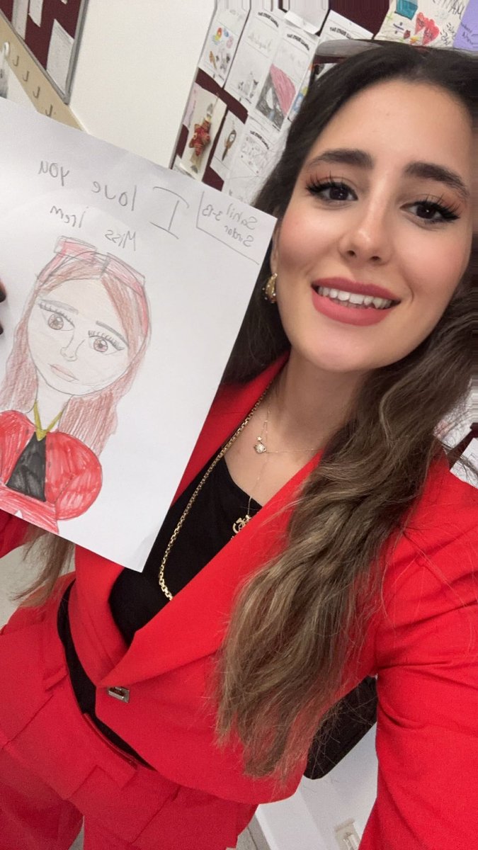 Bu resim pp olmayı hak ediyordu, gerekeni yaptım. Thanks to my lovely student🎀